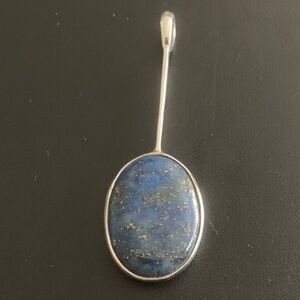 Sleek Silver Necklace with Lapis Lazuli Stone